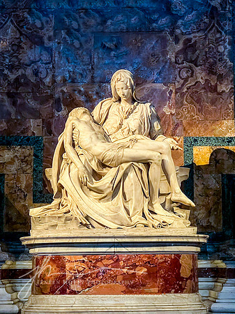 La Pietà, Michelangelo, Saint Peter's Basilica, Rome, Italy