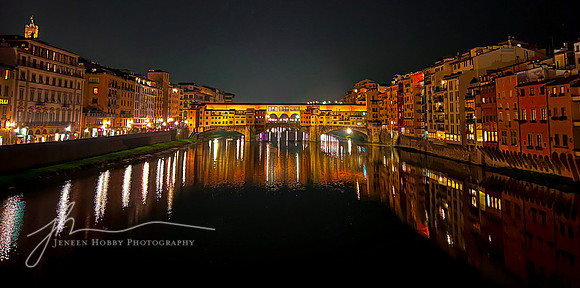 Ponte Vecchio at night, Florence, Italy