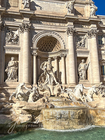 Trevi Fountain, Rome, Italy