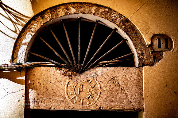 Lintel from 1603, #11, Nice, France